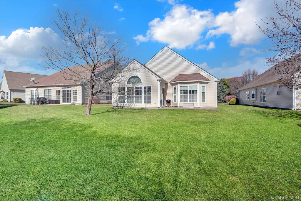 3 Louden Loop Mount Sinai NY 11766