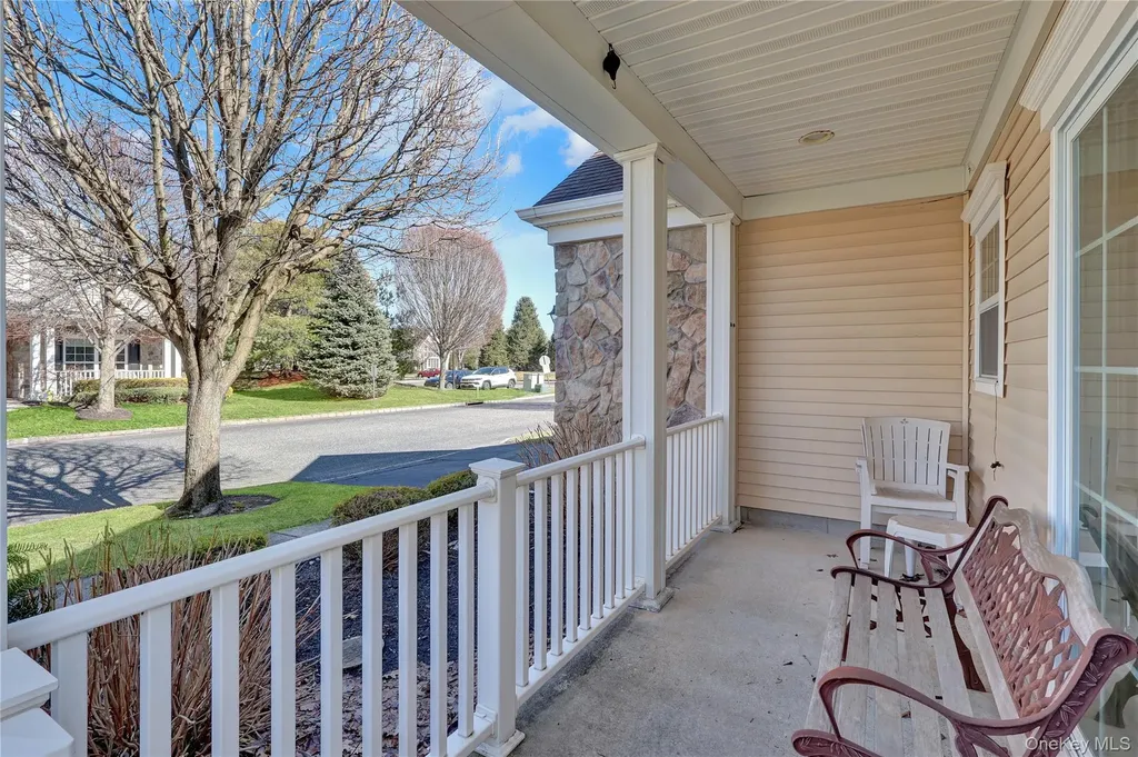 3 Louden Loop Mount Sinai NY 11766