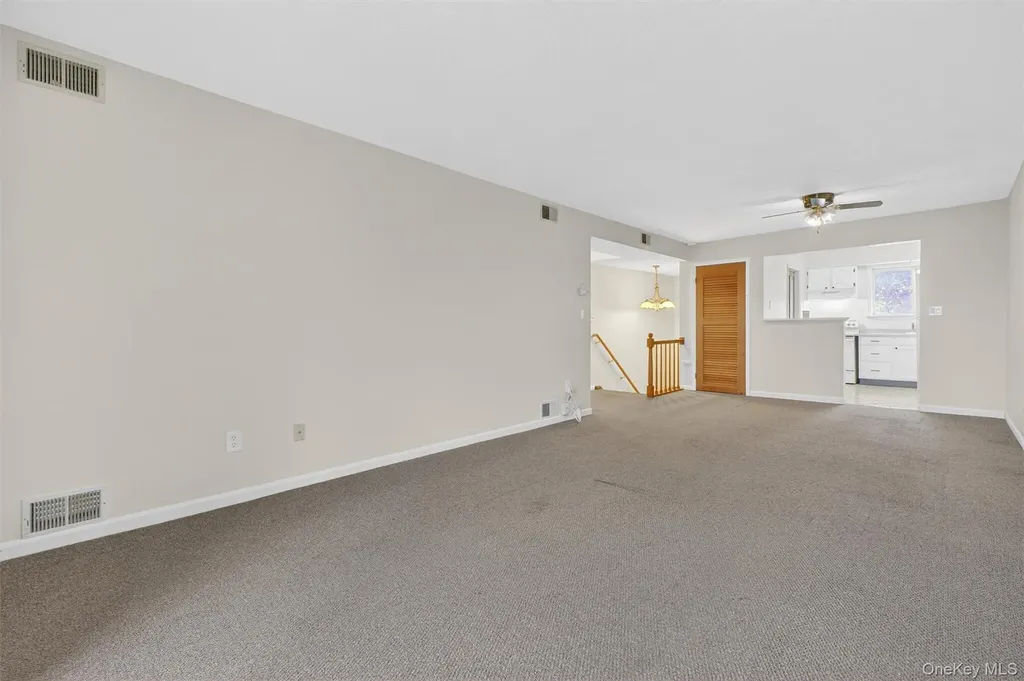 26 Cooper Road Poughkeepsie NY 12603