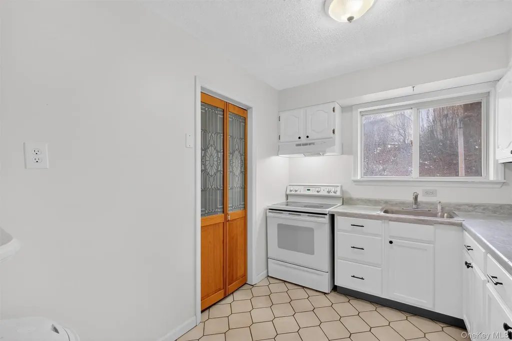 26 Cooper Road Poughkeepsie NY 12603