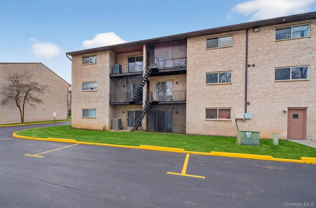 26 Cooper Road Poughkeepsie NY 12603