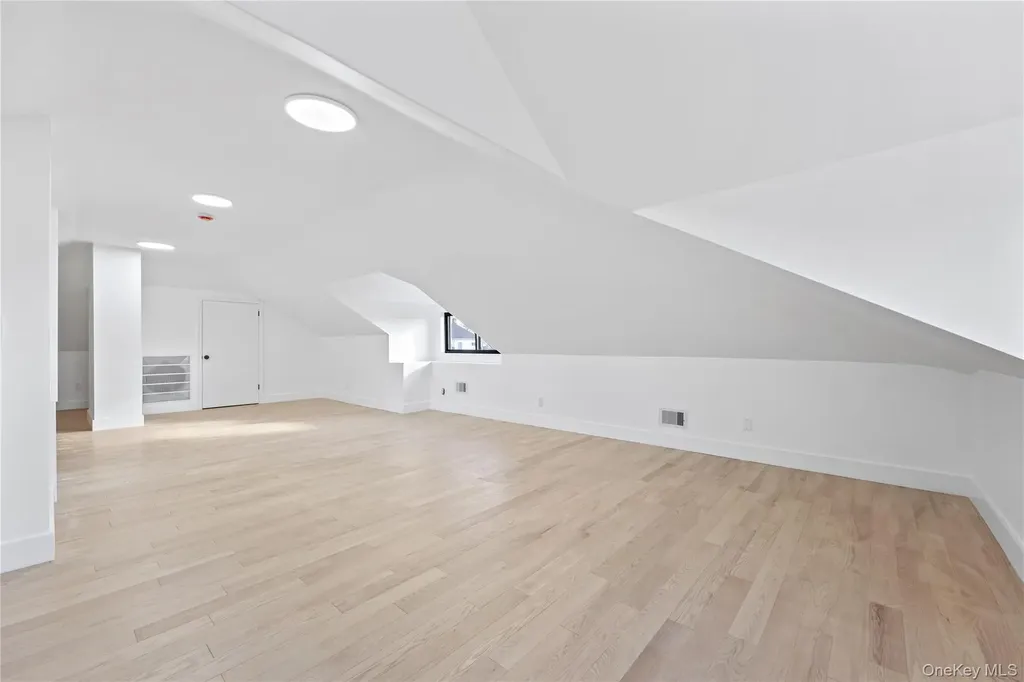 3307 153rd Street Flushing NY 11354
