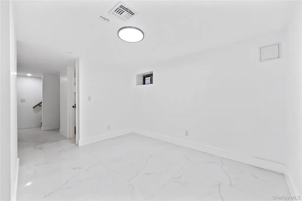 3307 153rd Street Flushing NY 11354