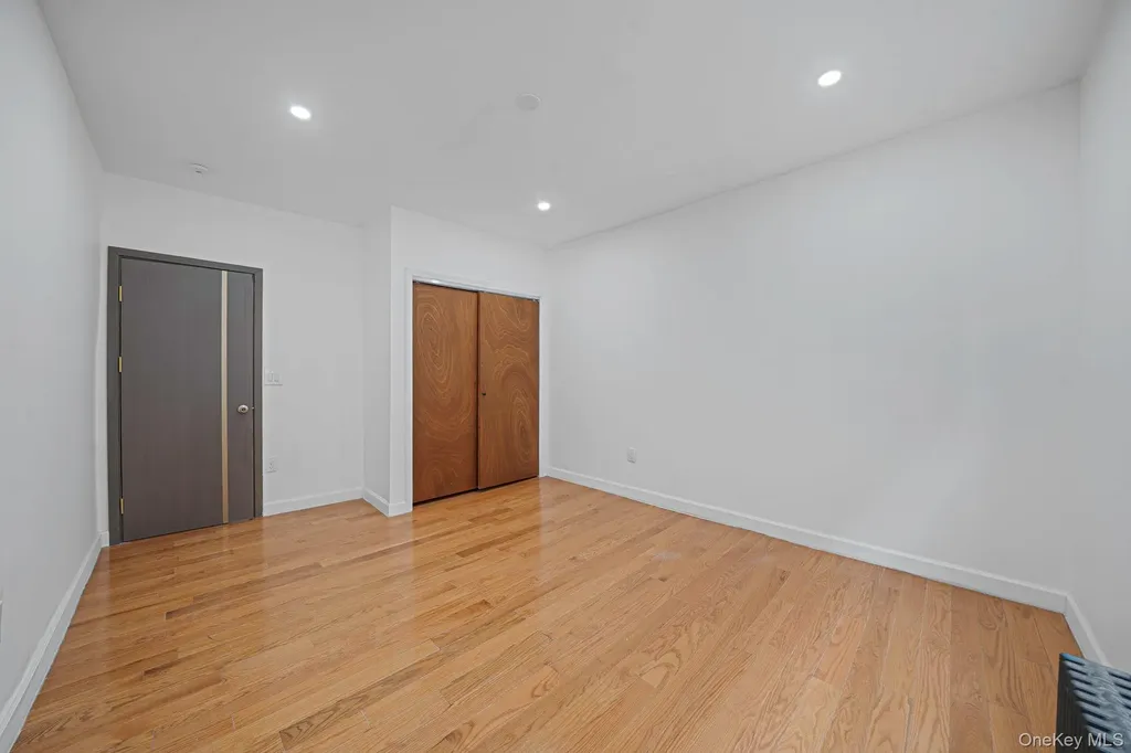 8703 168th Place Jamaica NY 11432