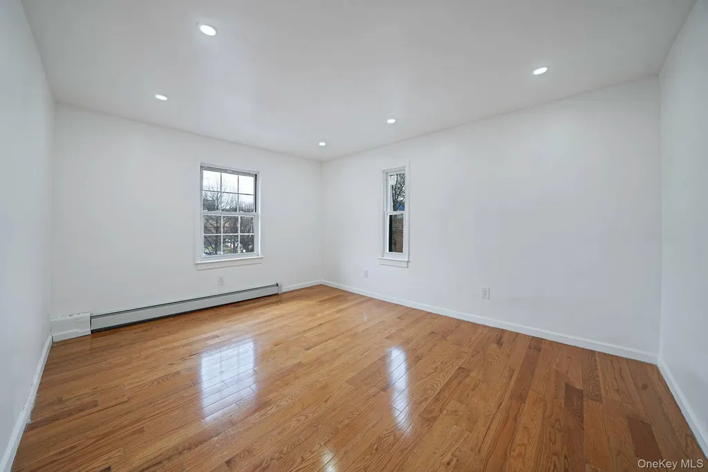 8703 168th Place Jamaica NY 11432