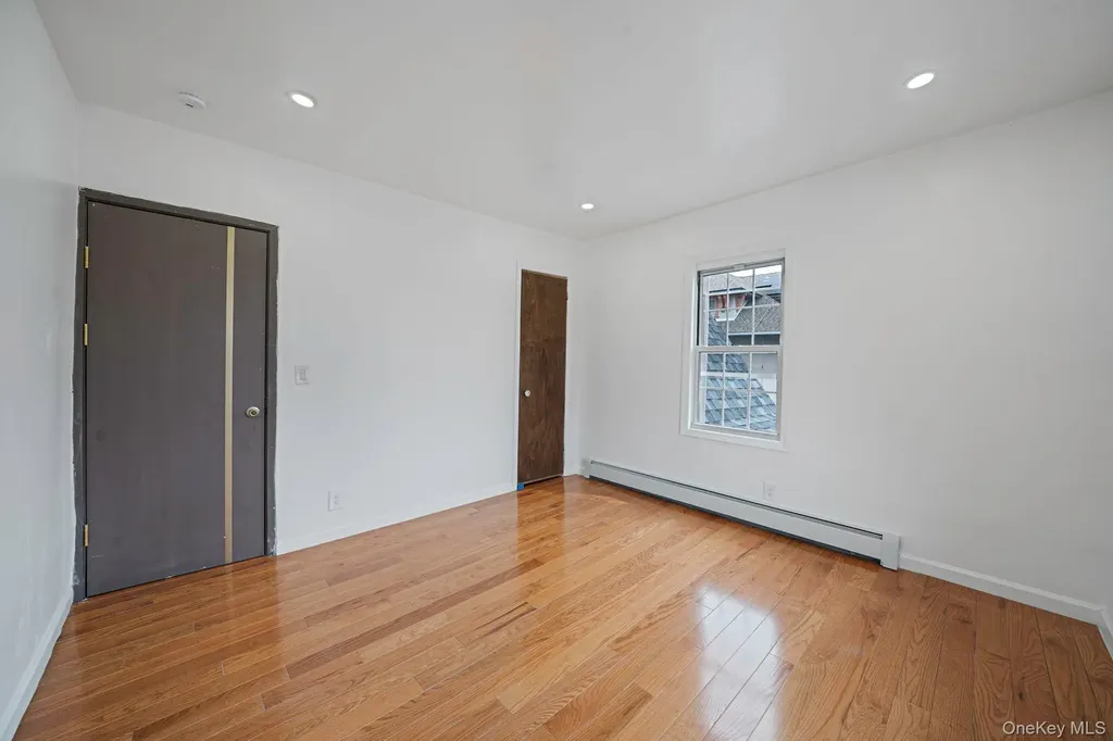 8703 168th Place Jamaica NY 11432