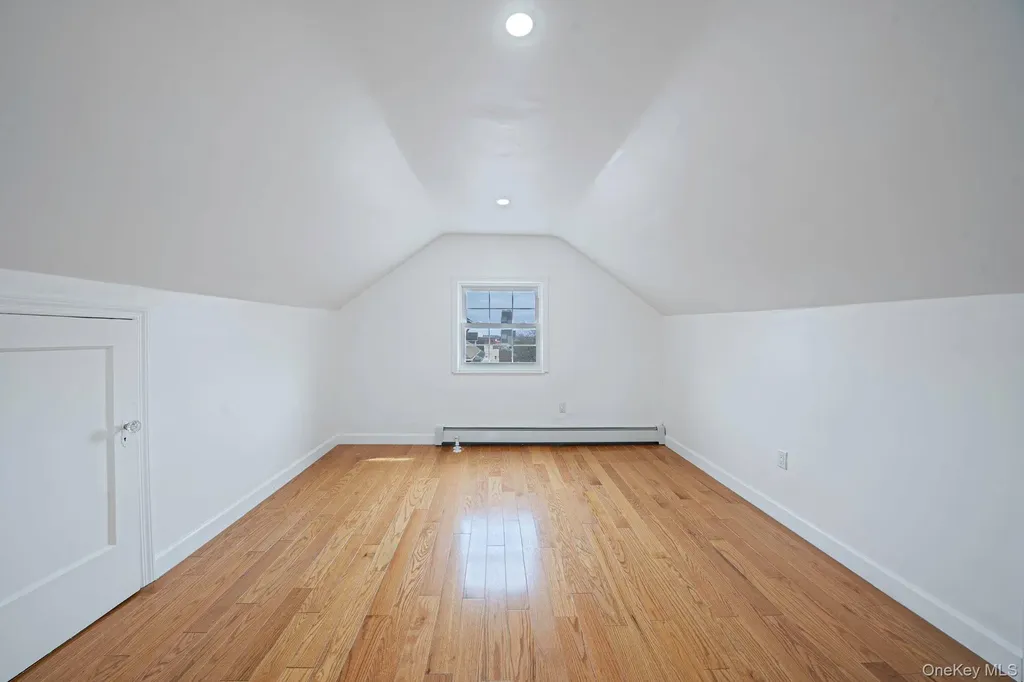 8703 168th Place Jamaica NY 11432