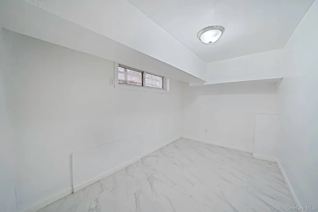 8703 168th Place Jamaica NY 11432
