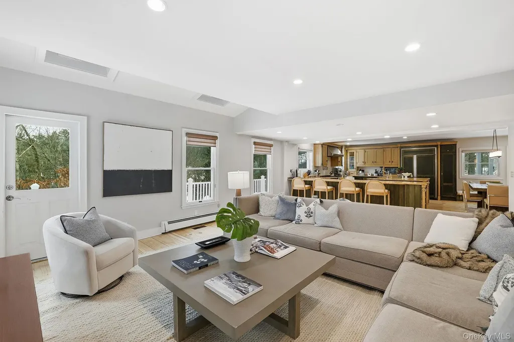 276 Quaker Road Chappaqua NY 10514