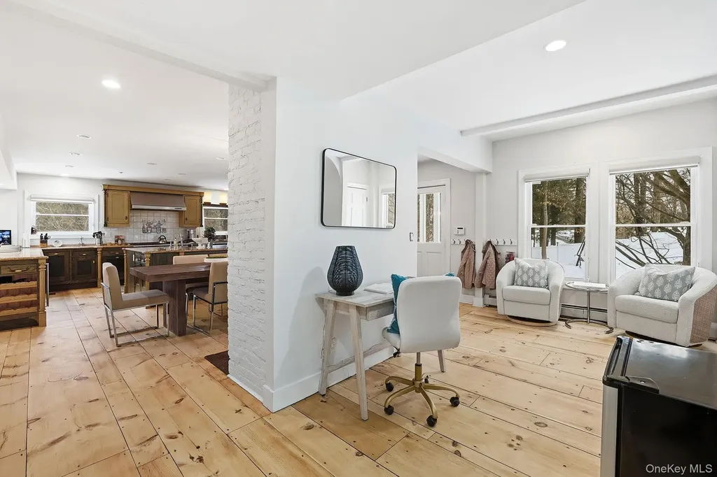 276 Quaker Road Chappaqua NY 10514