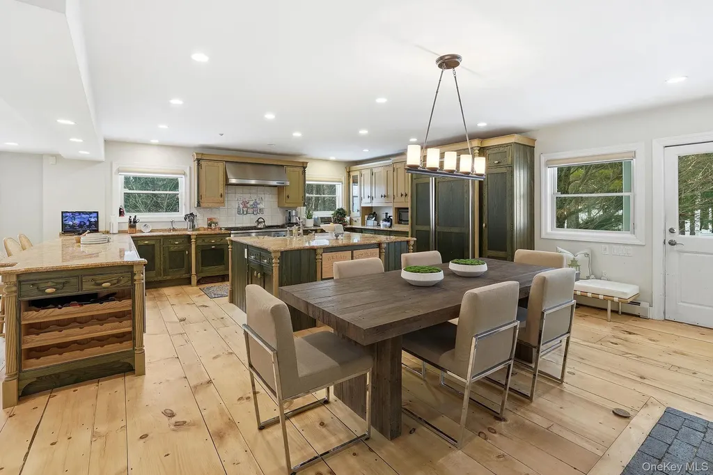 276 Quaker Road Chappaqua NY 10514