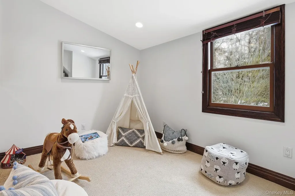 276 Quaker Road Chappaqua NY 10514