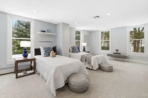 276 Quaker Road Chappaqua NY 10514