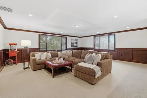 276 Quaker Road Chappaqua NY 10514