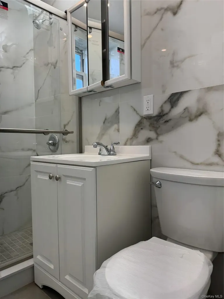 222-89 Braddock Avenue Bellerose NY 11428