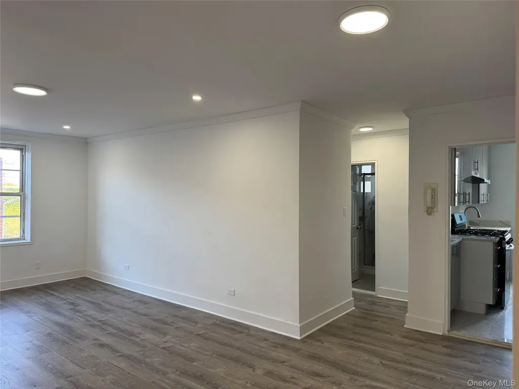 222-89 Braddock Avenue Bellerose NY 11428