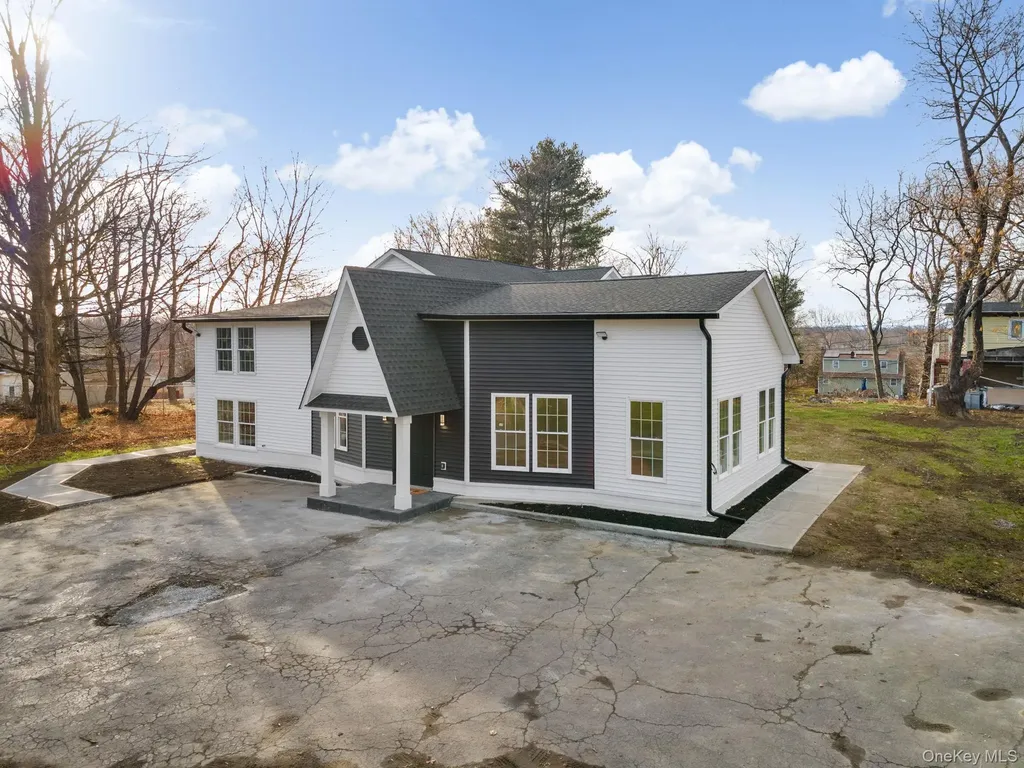 39 Overland Drive Wallkill NY 12589