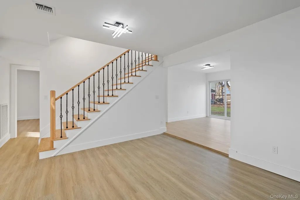 39 Overland Drive Wallkill NY 12589
