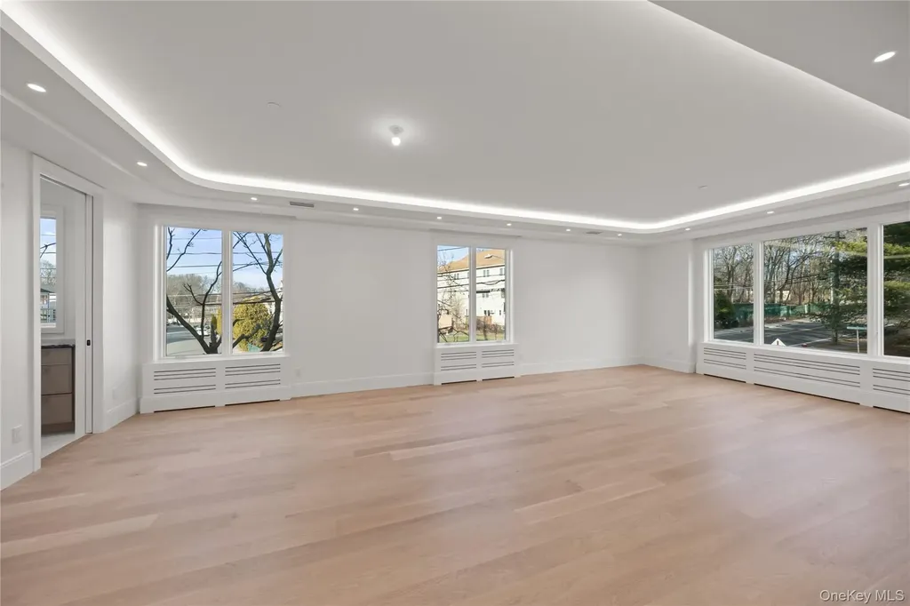 1 Dykstras Way W Monsey NY 10952
