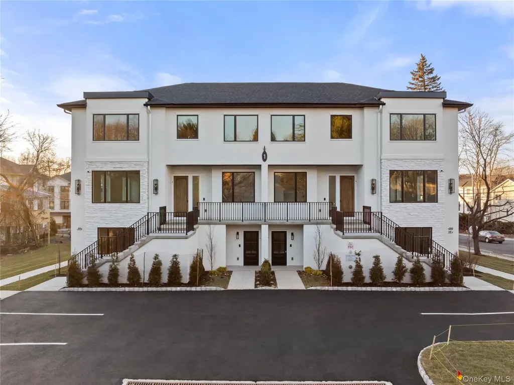 1 Dykstras Way W Monsey NY 10952