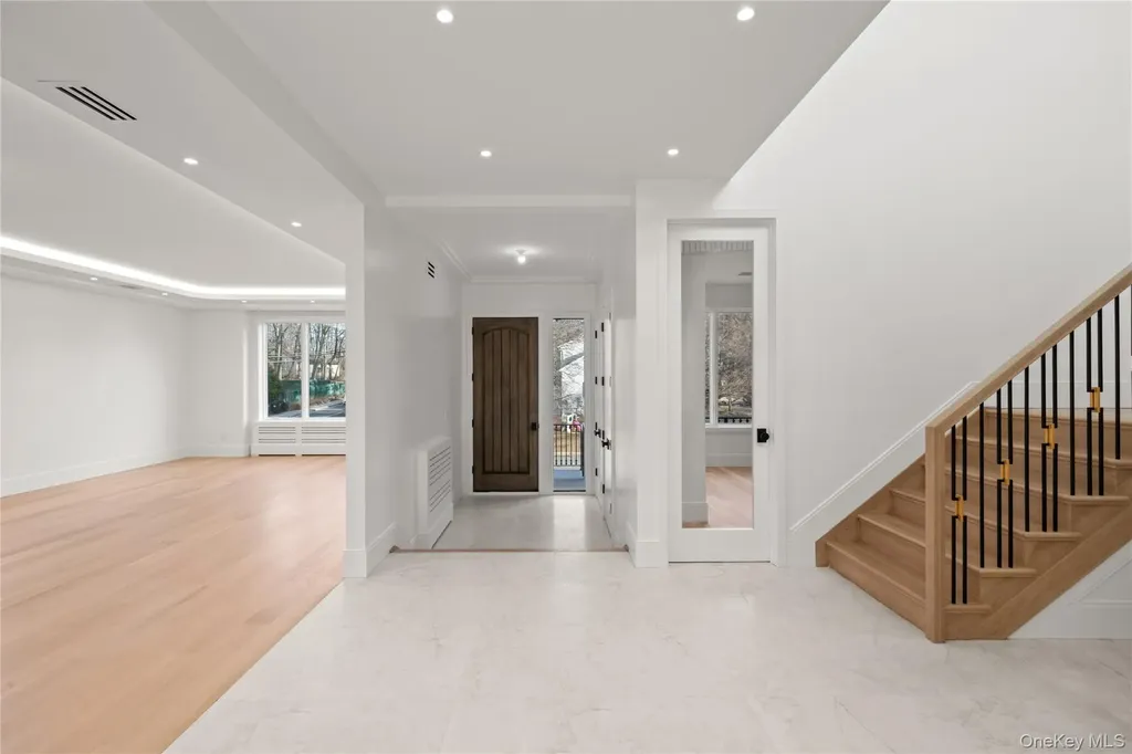 1 Dykstras Way W Monsey NY 10952