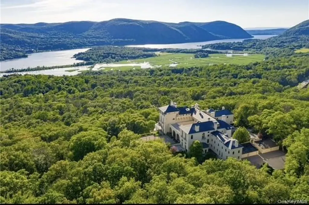 42 Dicks Castle Road Garrison NY 10524