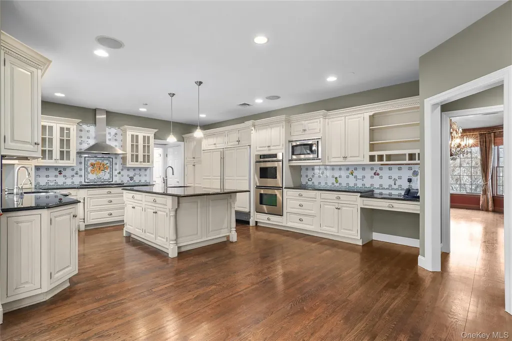 18 Shelley Lane West Harrison NY 10604