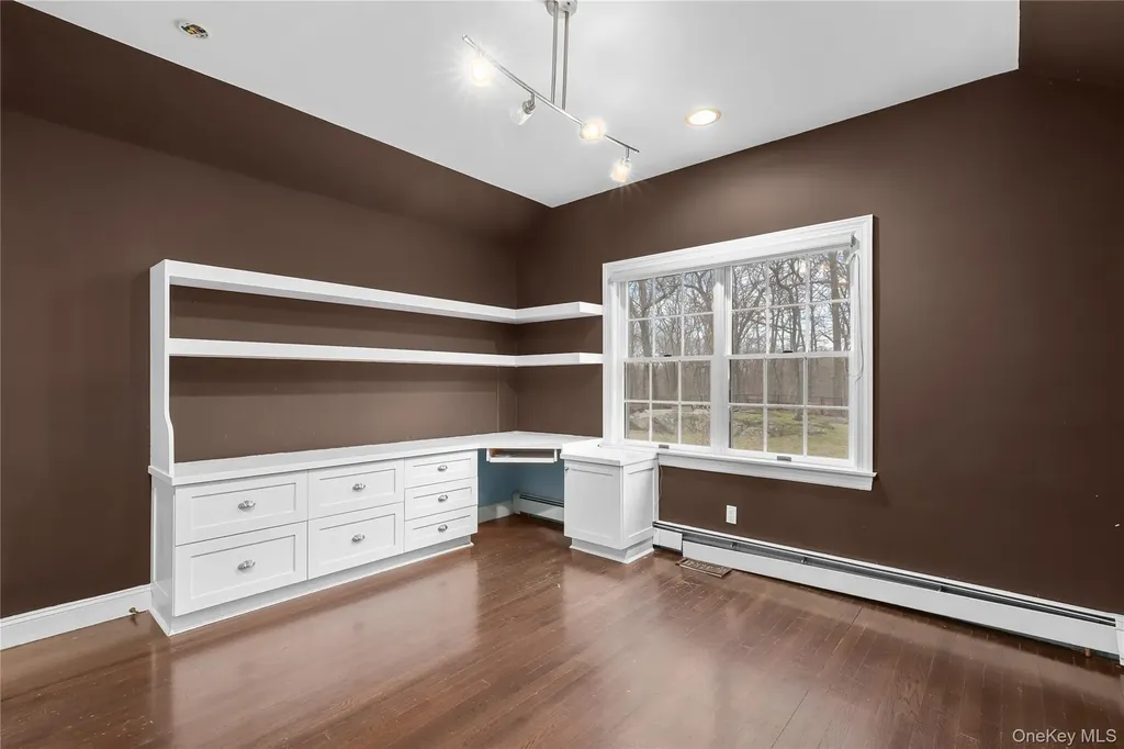 18 Shelley Lane West Harrison NY 10604