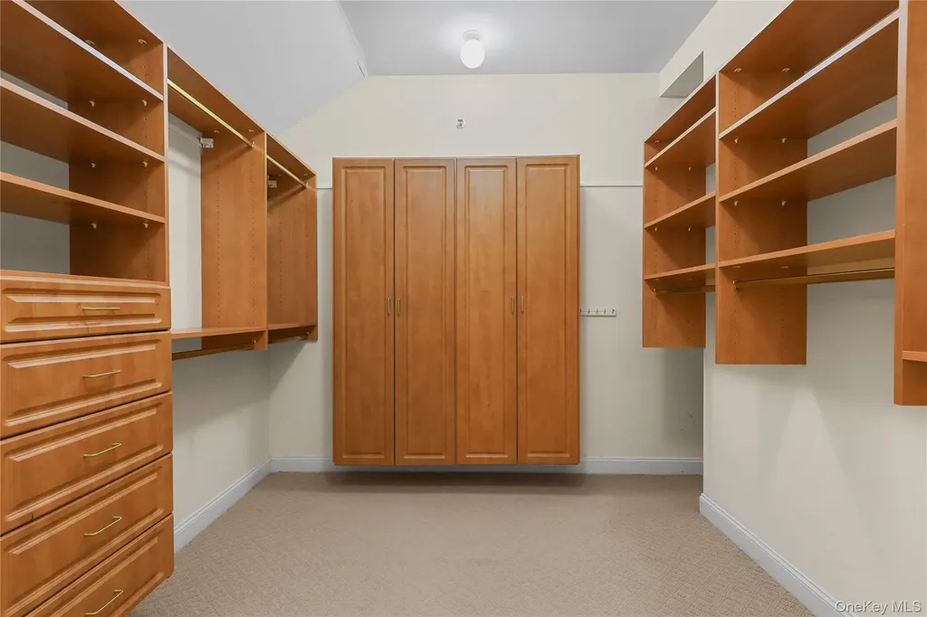 18 Shelley Lane West Harrison NY 10604