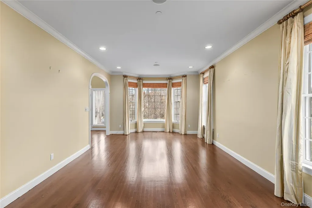 18 Shelley Lane West Harrison NY 10604