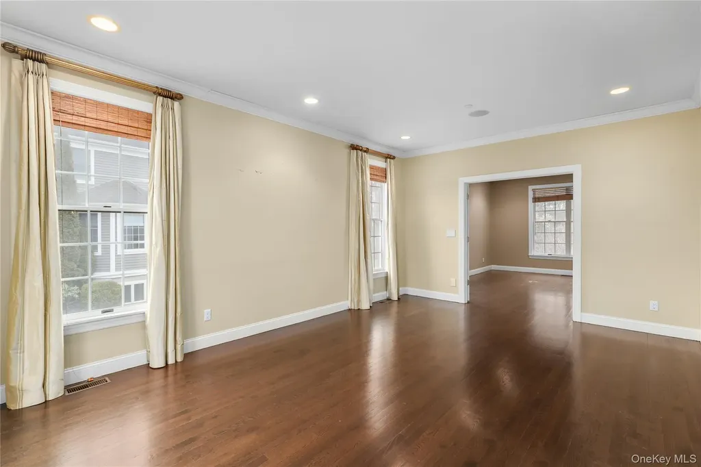 18 Shelley Lane West Harrison NY 10604