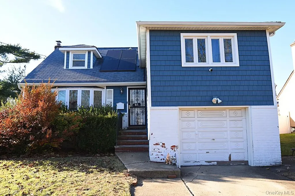 81 Hausch Boulevard Roosevelt NY 11575