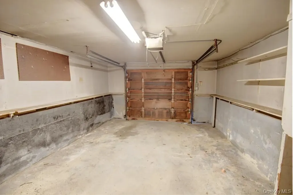 81 Hausch Boulevard Roosevelt NY 11575