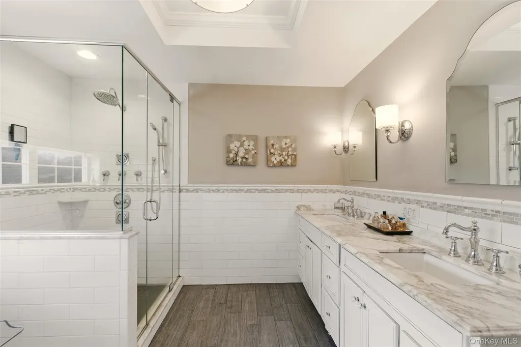 22 Knott Drive Glen Cove NY 11542