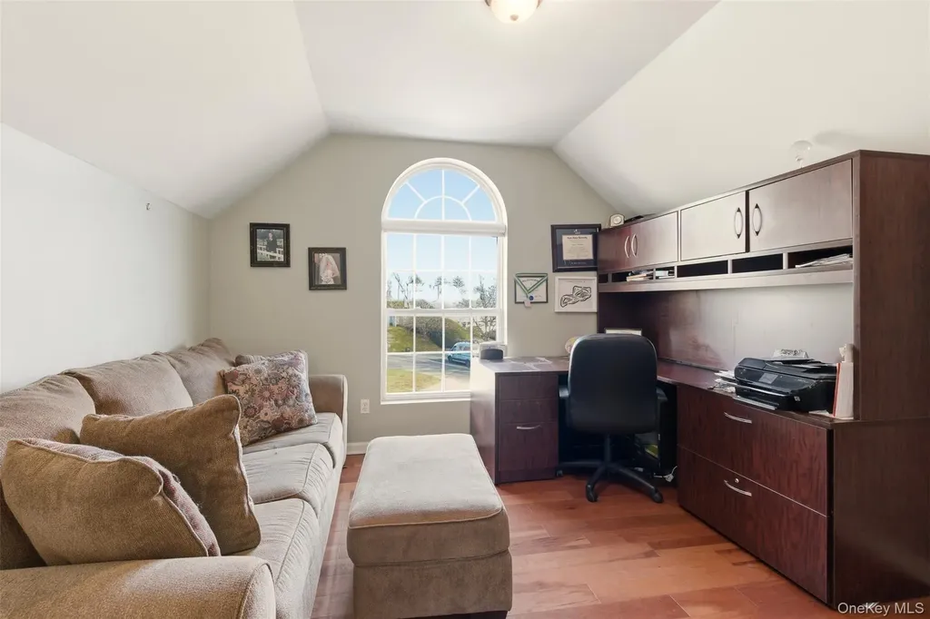 22 Knott Drive Glen Cove NY 11542
