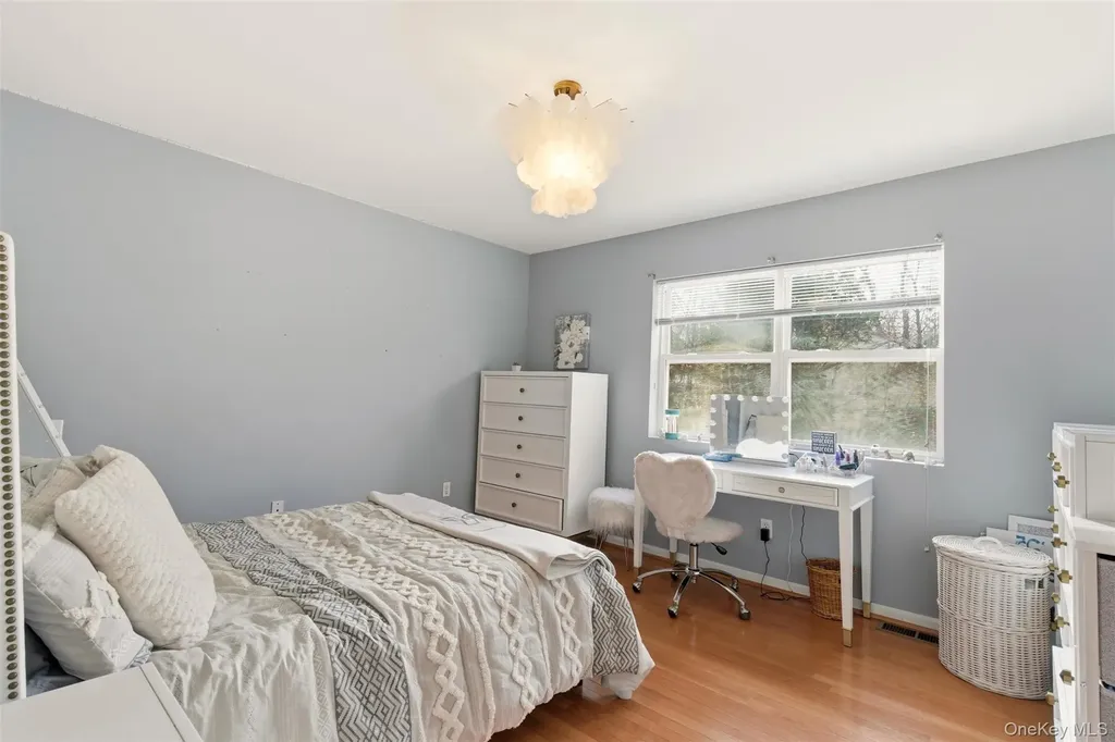22 Knott Drive Glen Cove NY 11542