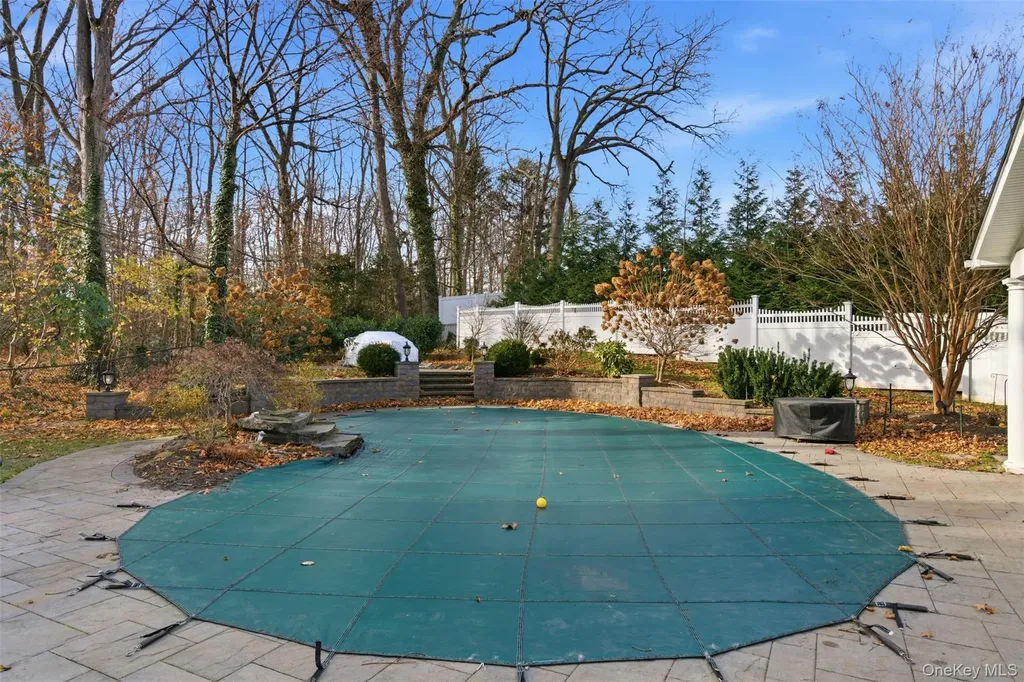 22 Knott Drive Glen Cove NY 11542