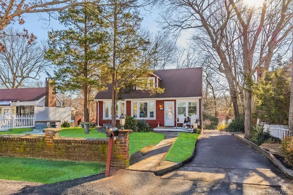 50 Poseidon Road Rocky Point NY 11778