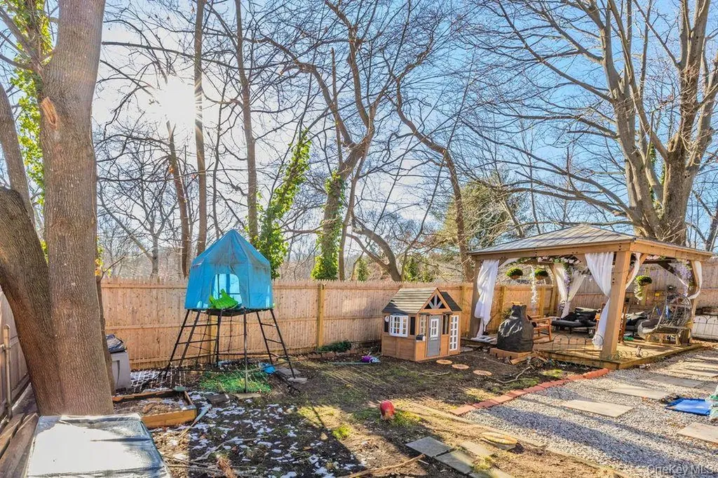 50 Poseidon Road Rocky Point NY 11778