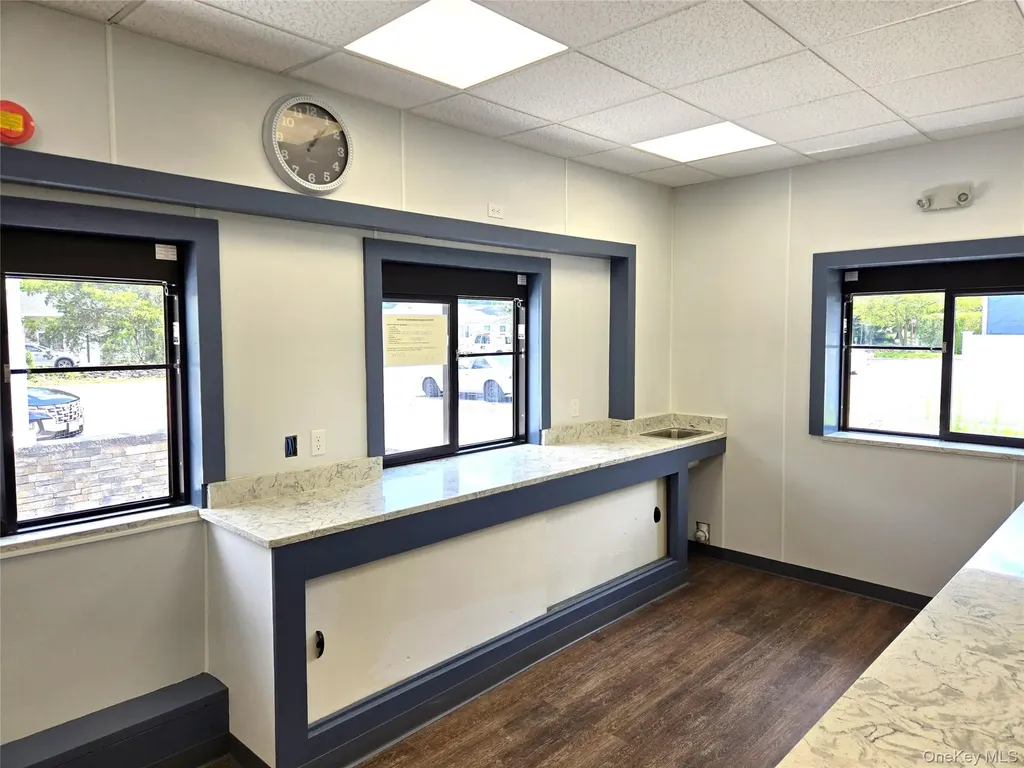 815 Violet Avenue Hyde Park NY 12538