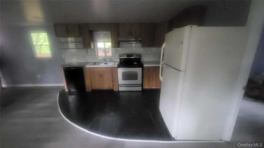 6 Blue Jay Lane Hyde Park NY 12538