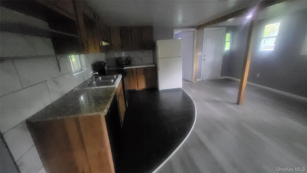 6 Blue Jay Lane Hyde Park NY 12538