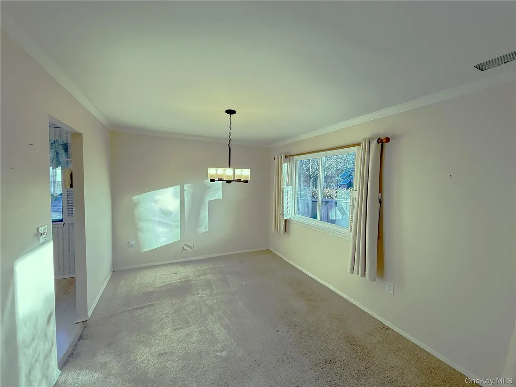 1801 Holly Walk Poughkeepsie NY 12603