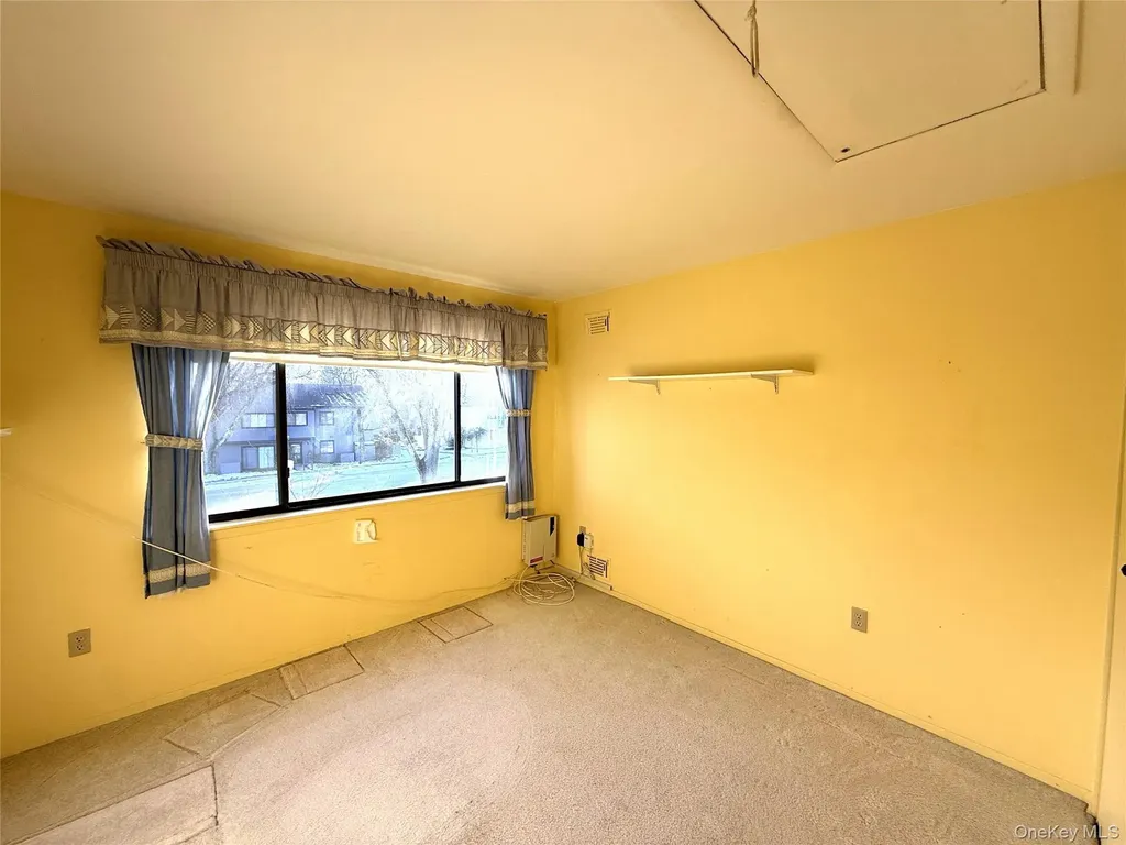 1801 Holly Walk Poughkeepsie NY 12603