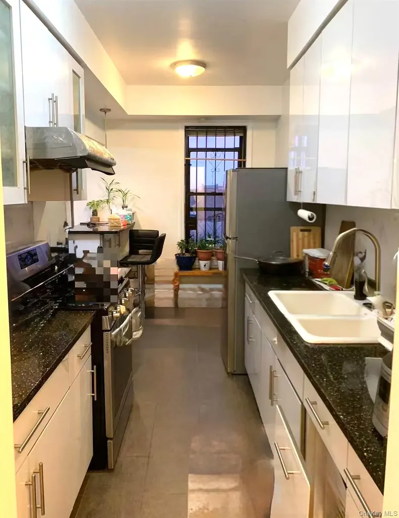155-17 Sanford Avenue Flushing NY 11355