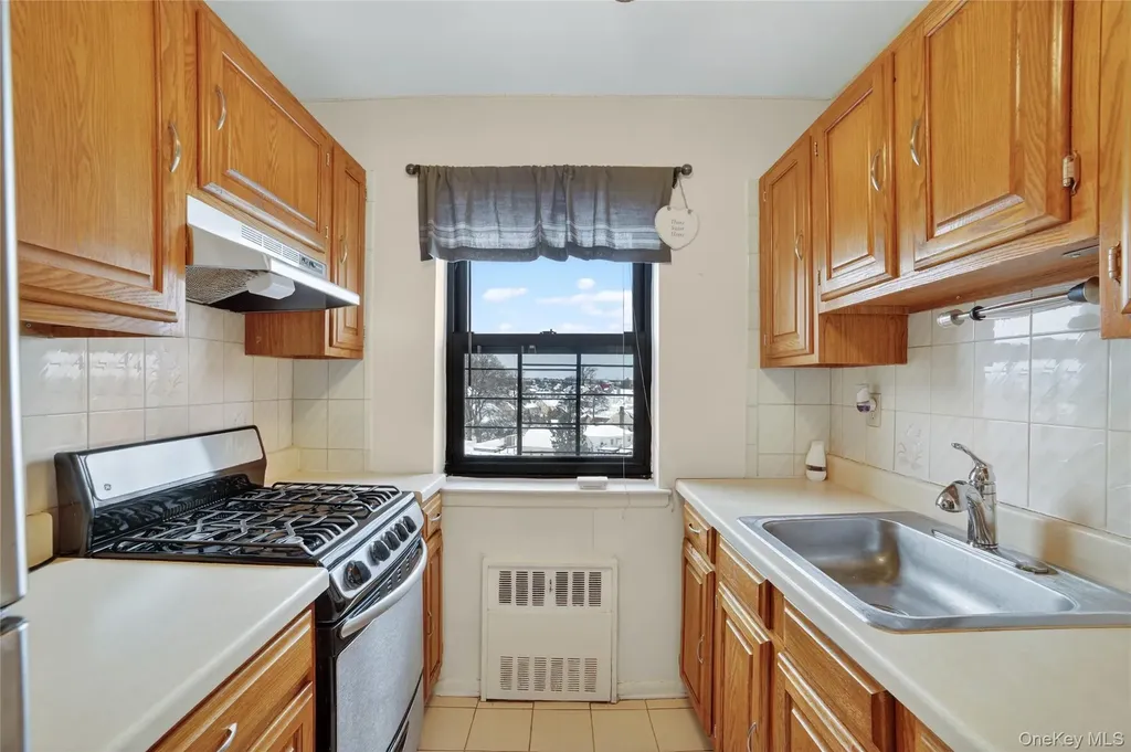 1122 Yonkers Avenue Yonkers NY 10704