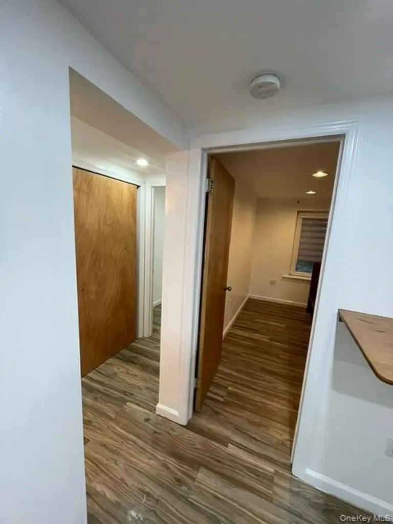 7161 70th Street Glendale NY 11385