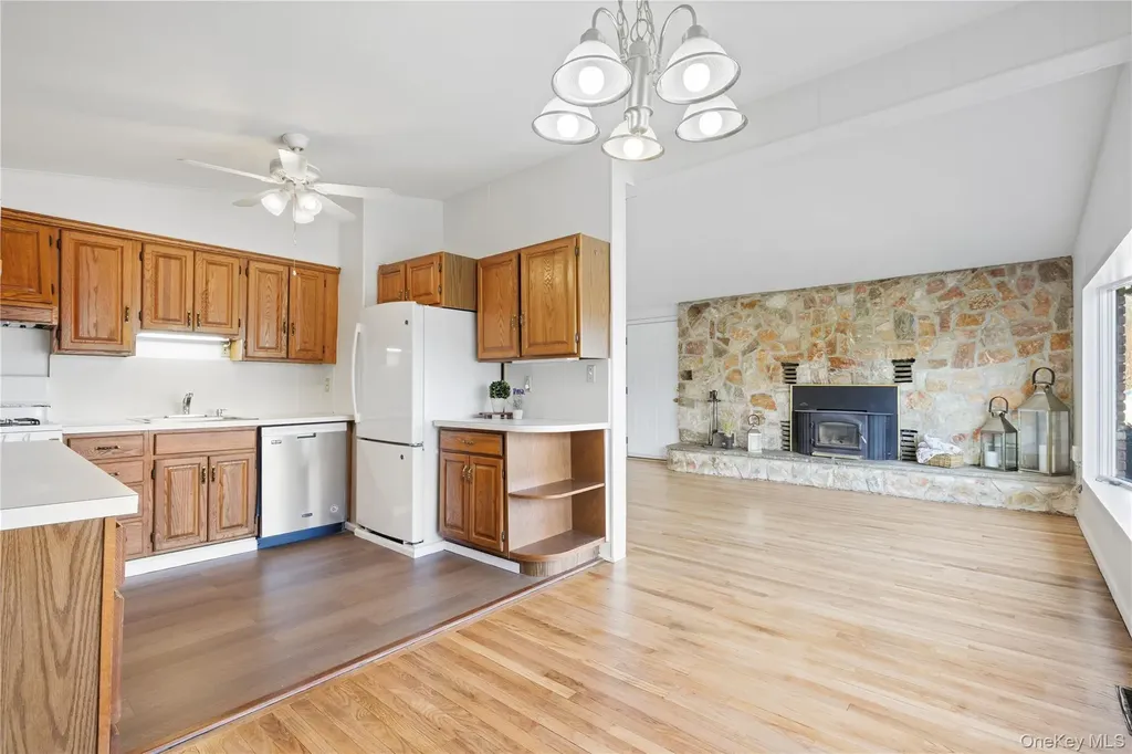31 S Lexow Avenue Nanuet NY 10954
