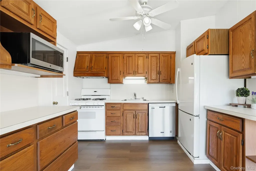 31 S Lexow Avenue Nanuet NY 10954