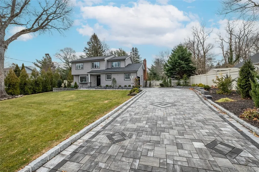 20 Soundview Drive Shoreham NY 11786